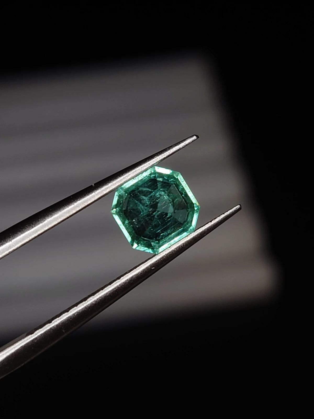 0.80ct Emerald Square Cut Faceted Loose Gemstone From Panjshir Valley Afghanistan — view 2