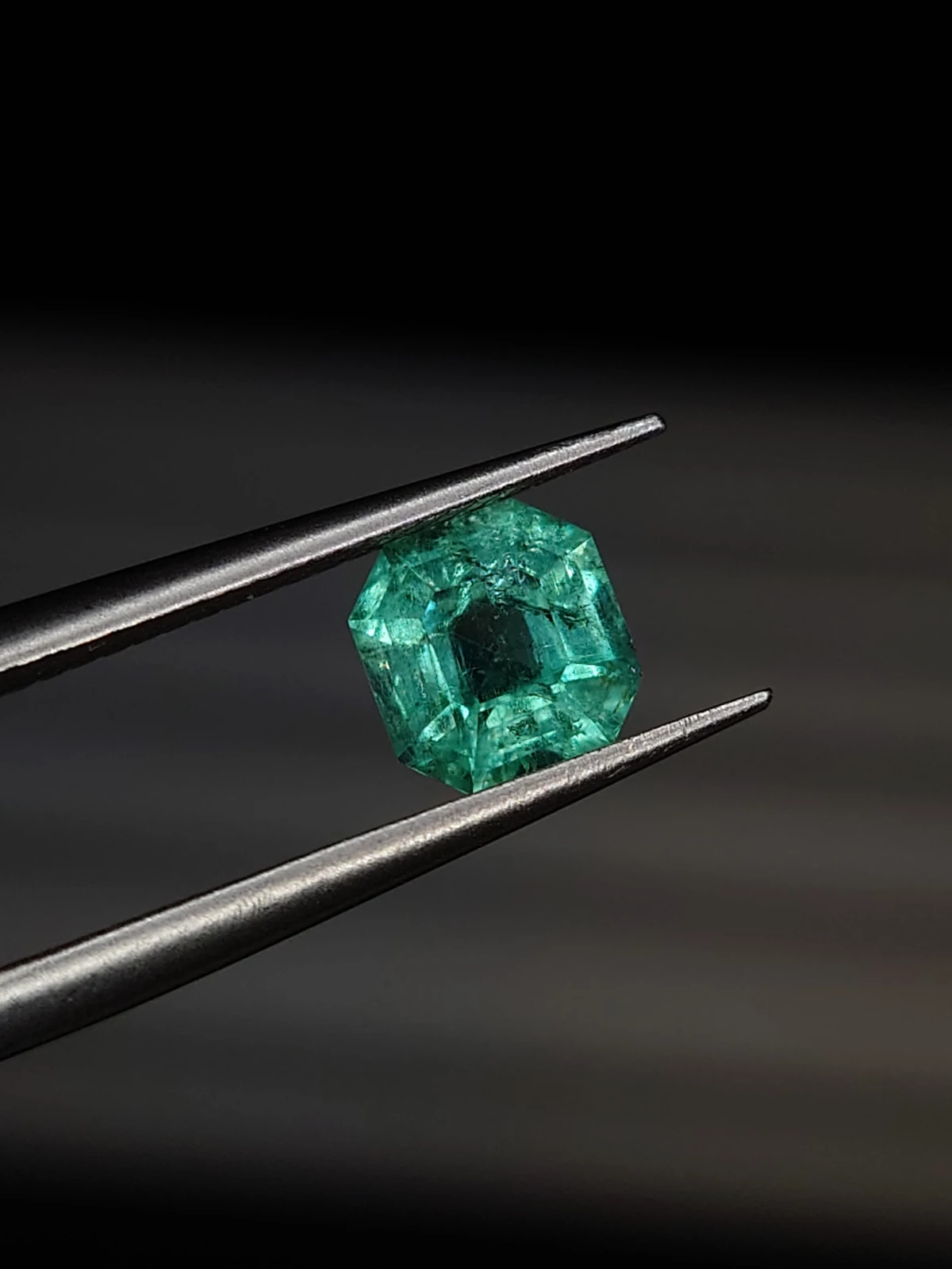0.80ct Emerald Square Cut Faceted Loose Gemstone From Panjshir Valley Afghanistan — view 7