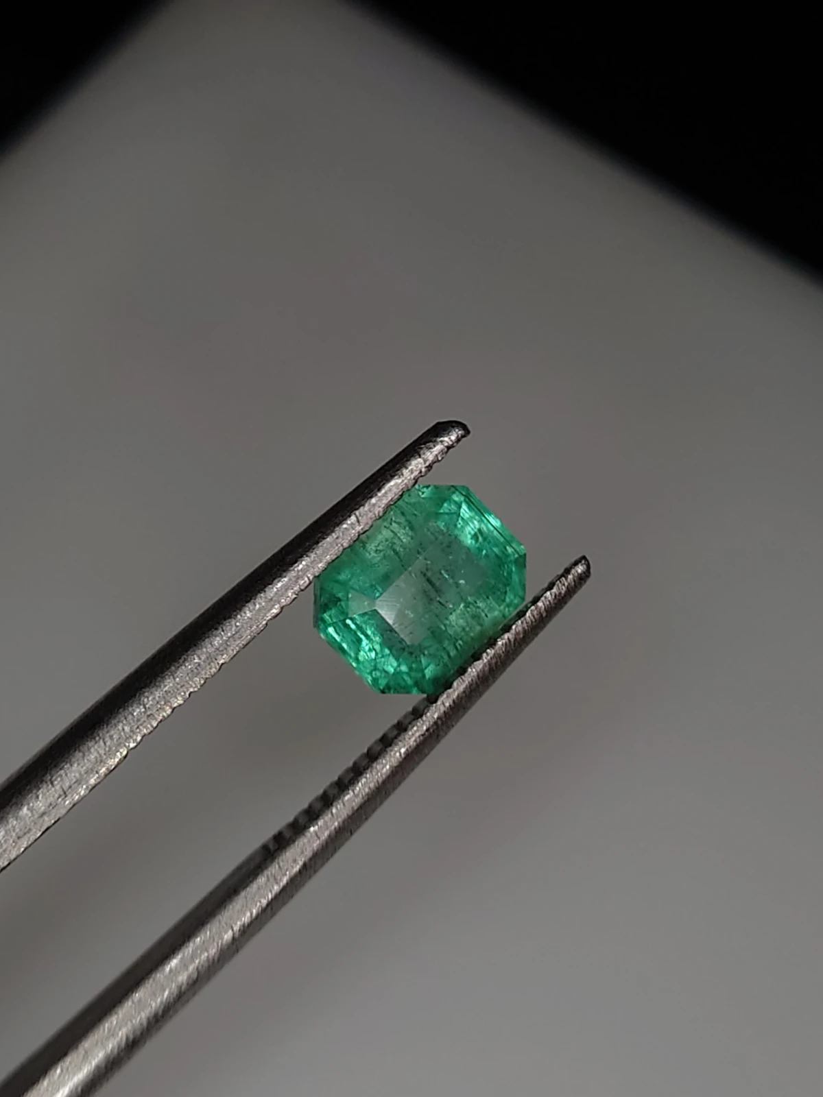 0.83ct Emerald Cushion Cut Faceted Loose Gemstone From Panjshir Valley Afghanistan — view 5