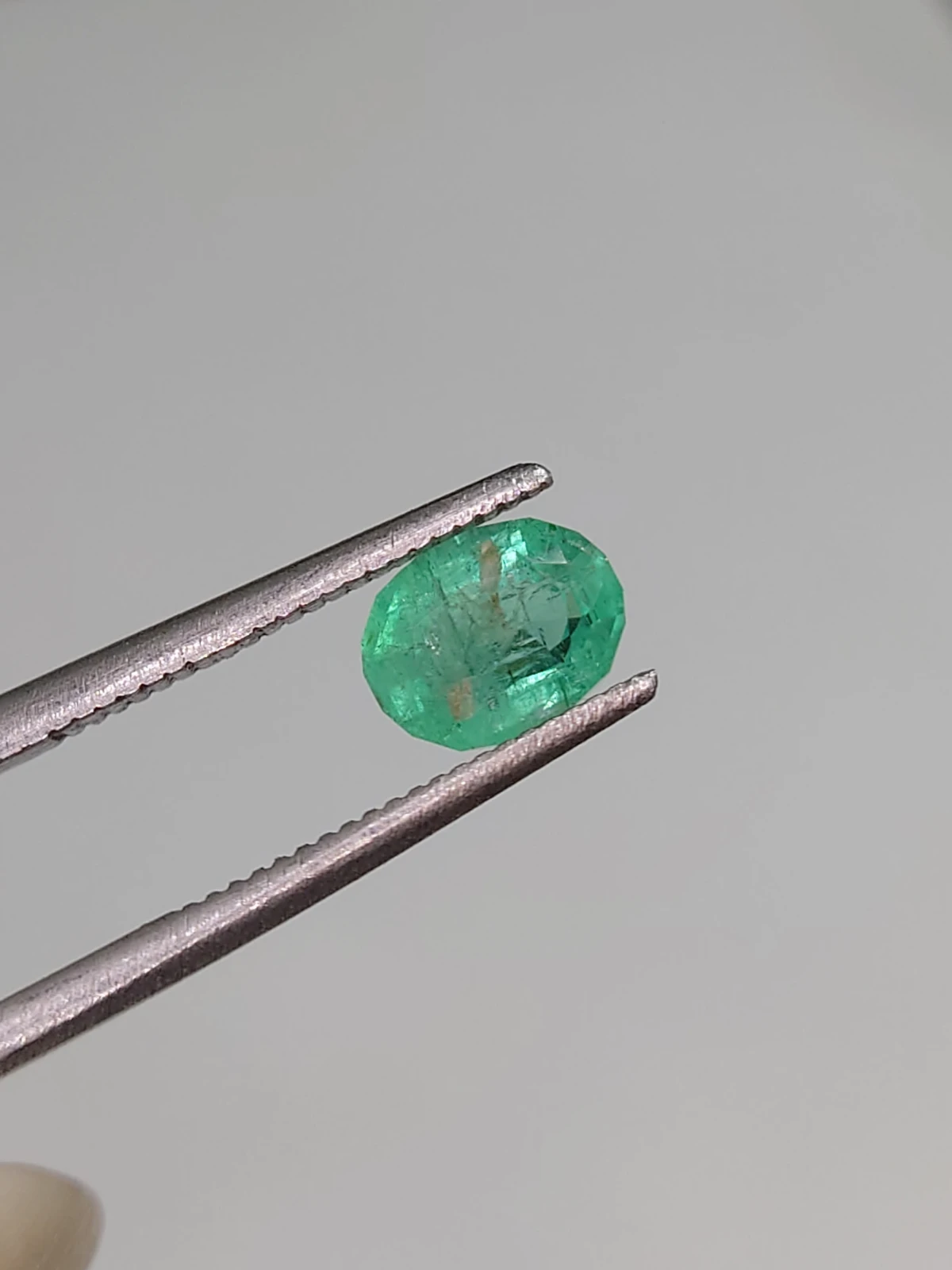 0.79ct Emerald Oval cut Faceted Loose Gemstone From Panjshir Valley Afghanistan — view 4