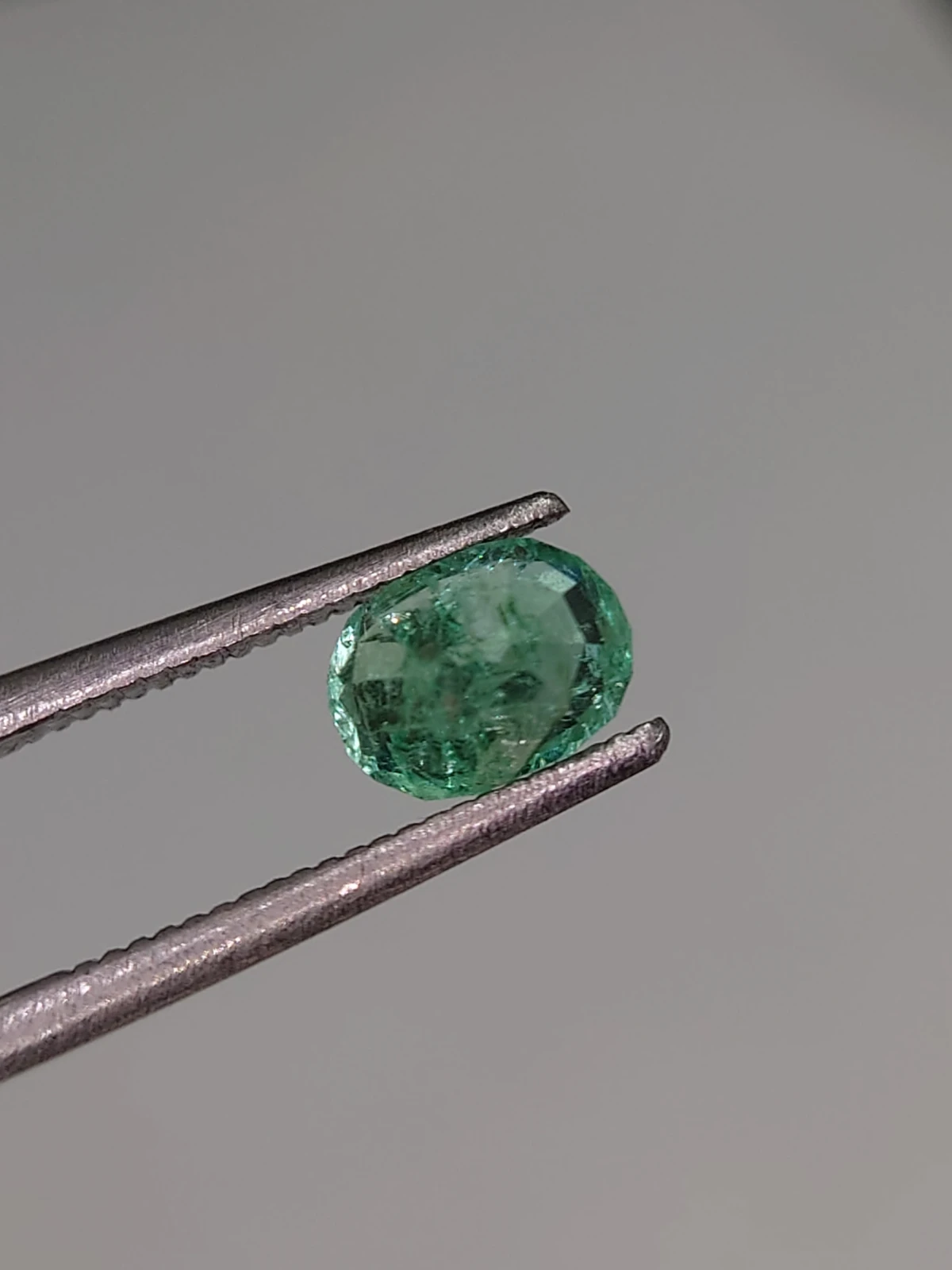 0.80ct Emerald Oval Cut Faceted Loose Gemstone From panjshir Valley Afghanistan — view 2