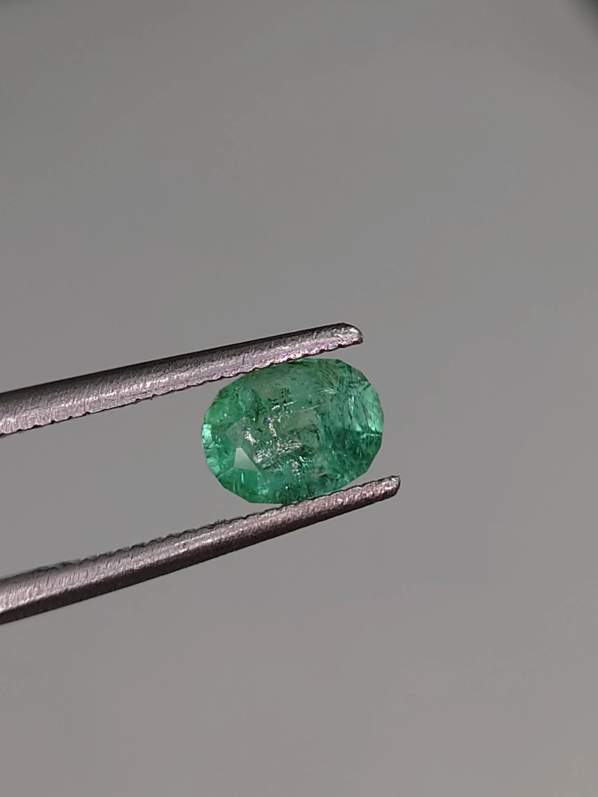 0.80ct Emerald Oval Cut Faceted Loose Gemstone From panjshir Valley Afghanistan — view 3