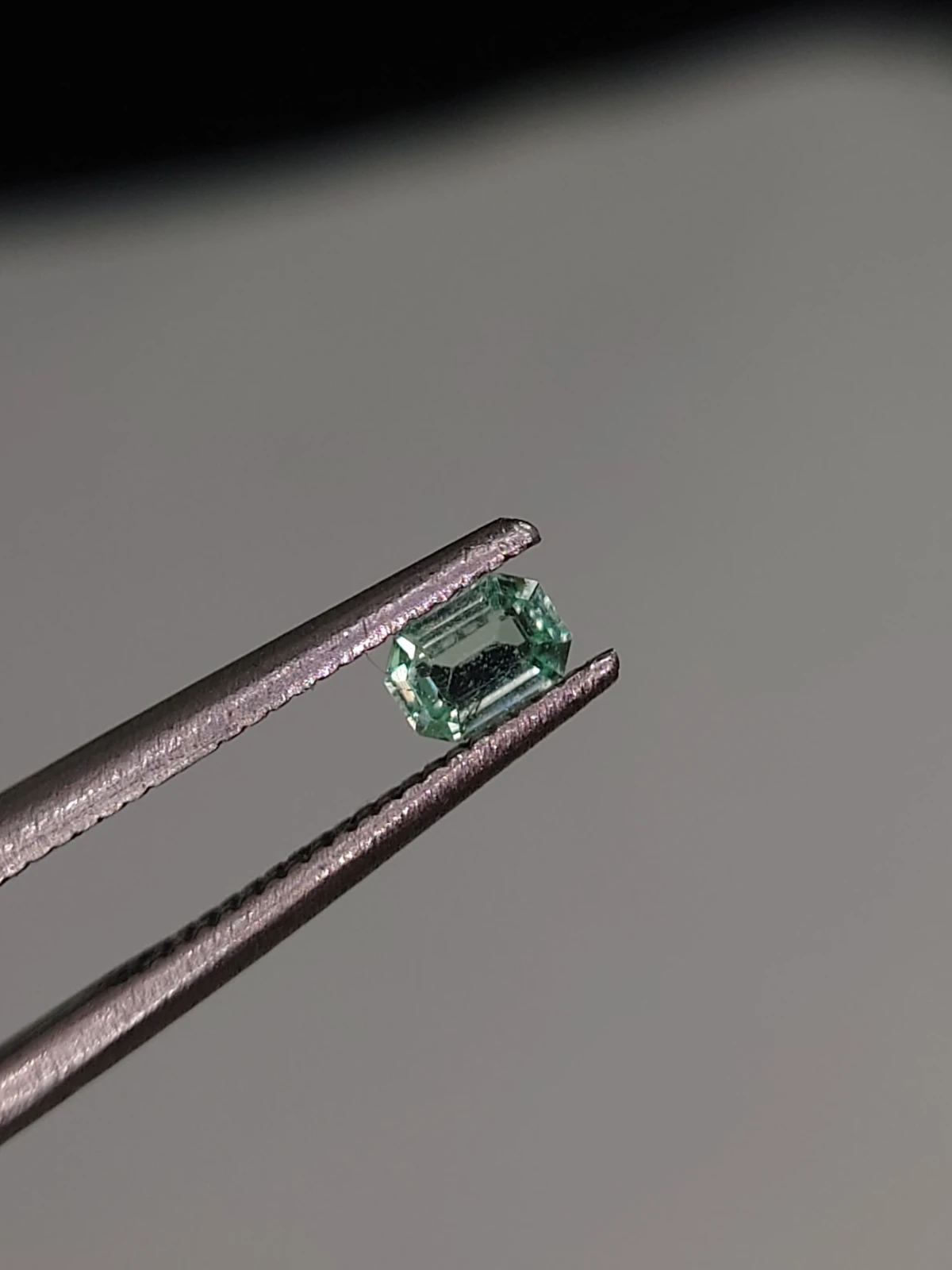 0.18ct Emerald Faceted Loose Gemstone From Panjshir Valley Afghanistan — view 3