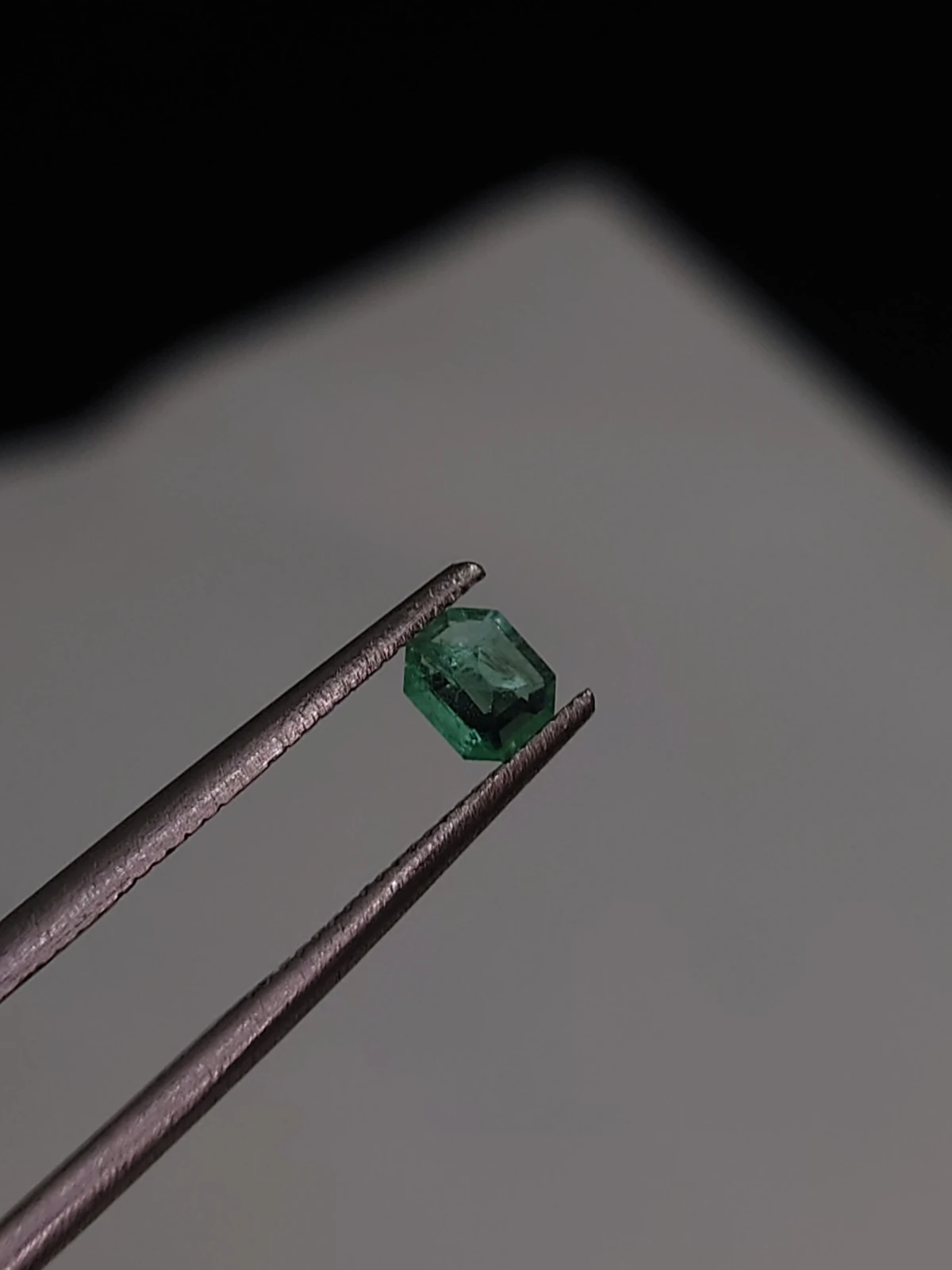 0.20ct Emerald Faceted Loose Gemstone From Panjshir Valley Afghanistan — view 2