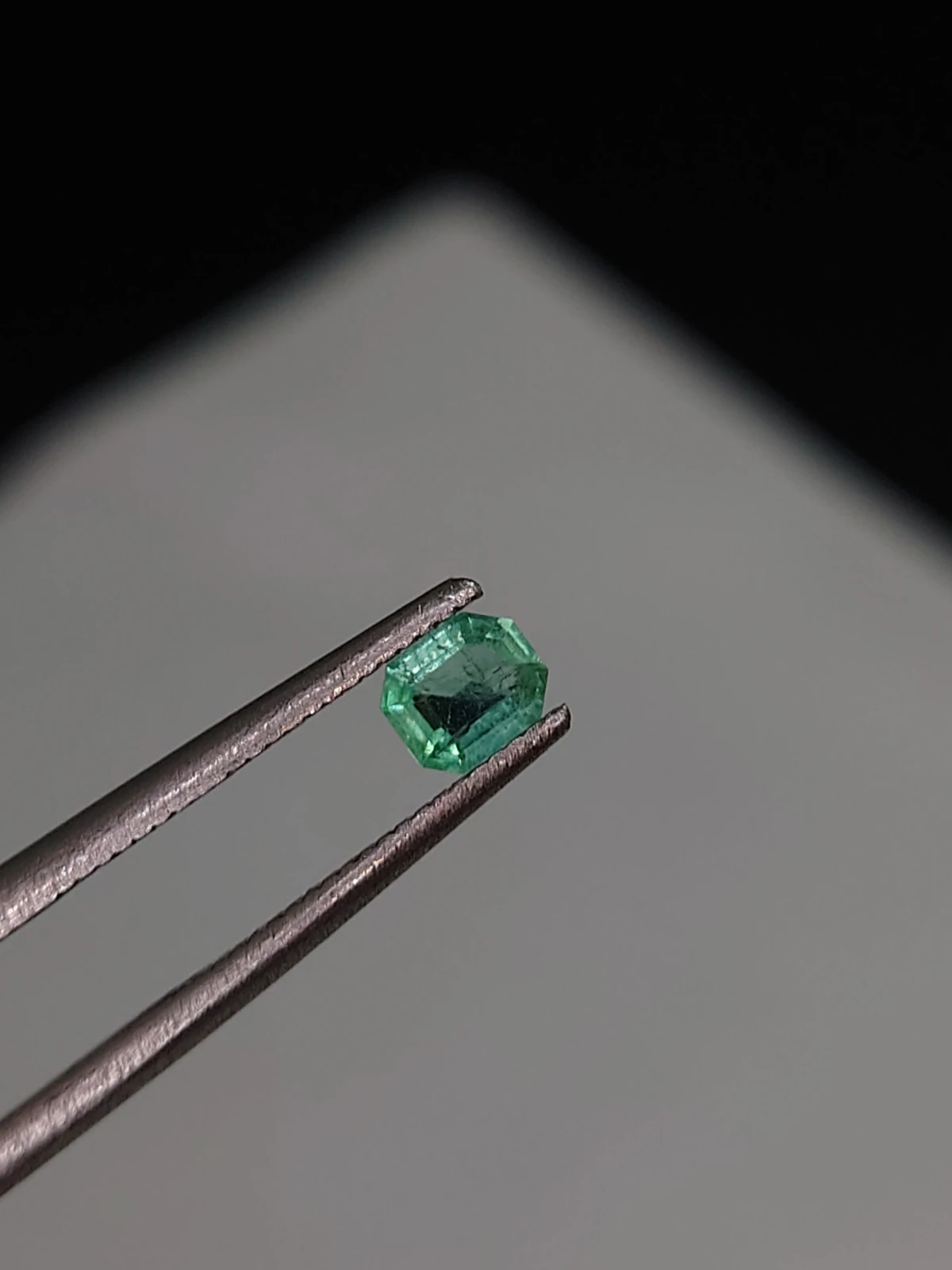 0.20ct Emerald Faceted Loose Gemstone From Panjshir Valley Afghanistan — view 6