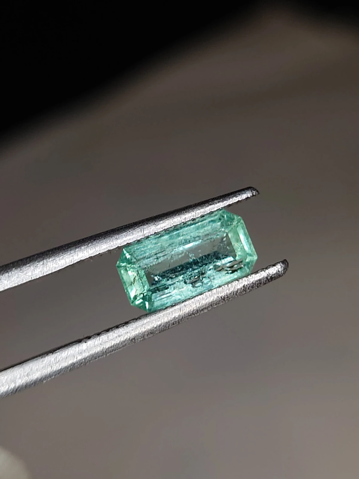 0.95ct Emerald Faceted Loose Gemstone From Panjshir Valley Afghanistan — view 6