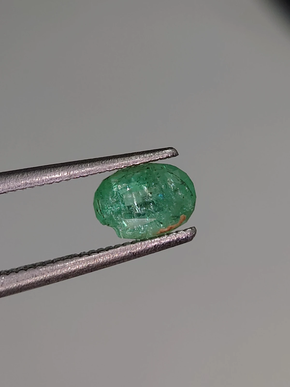 0.79ct Emerald Oval Cut Faceted Loose Gemstone From Panjshir Valley Afghanistan — view 3