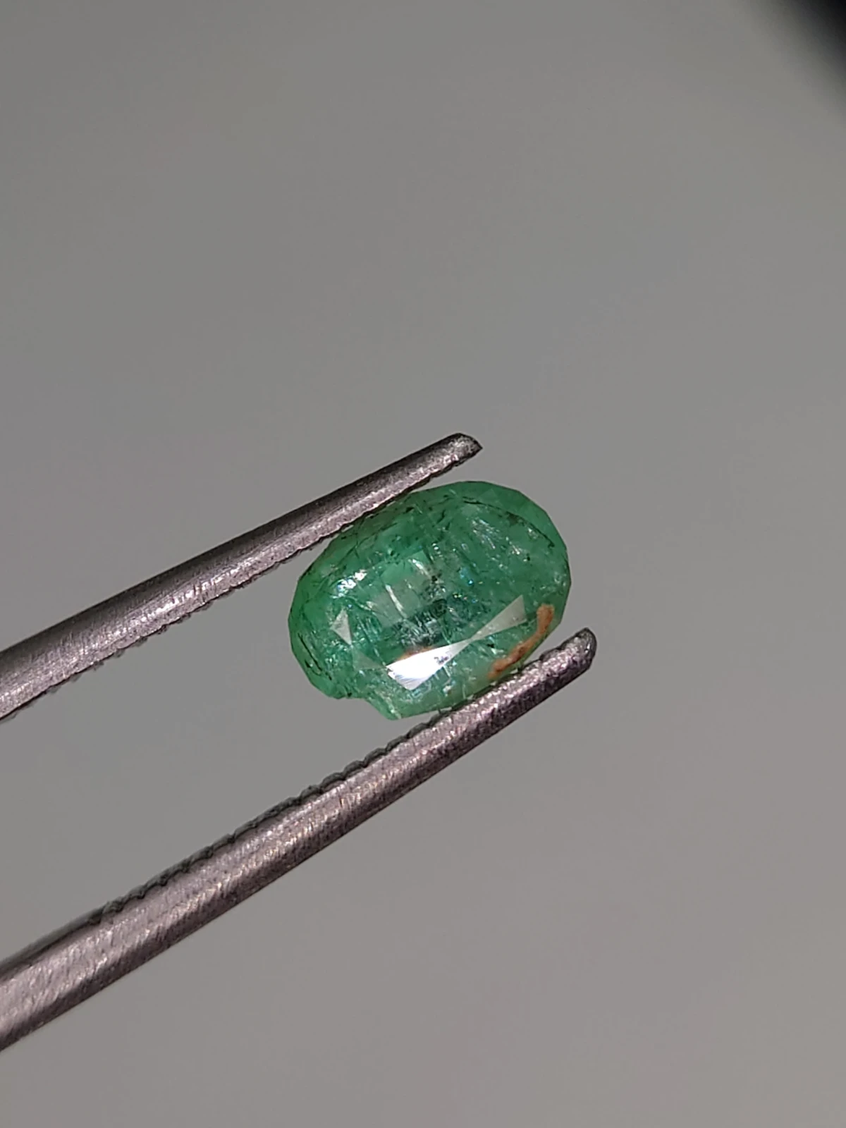 0.79ct Emerald Oval Cut Faceted Loose Gemstone From Panjshir Valley Afghanistan — view 4