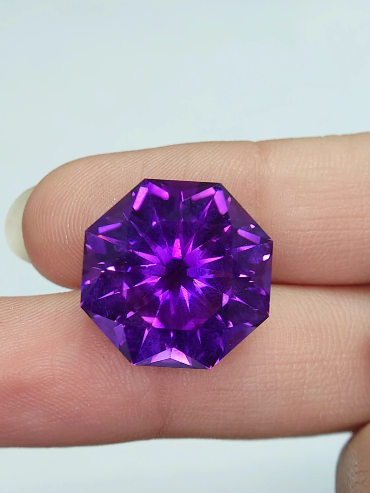 18.98ct Natural Siberian Type Amethyst Fancy Cut Faceted Loose Gemstone From Nigeria — view 5