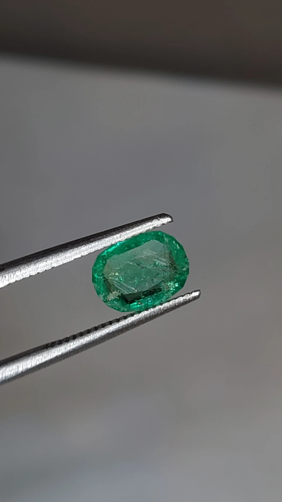 0.85ct Emerald Faceted Loose Gemstone From Panjshir Valley Afghanistan — view 2