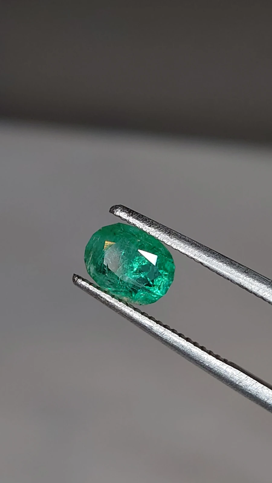 0.57ct Emerald Oval Cut Faceted Loose Gemstone From Panjshir Valley Afghanistan — view 1