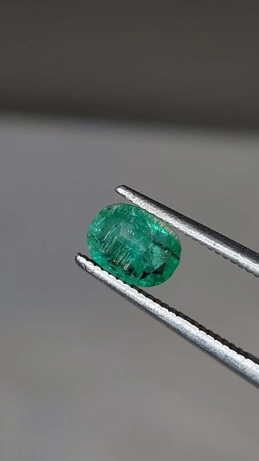 0.57ct Emerald Oval Cut Faceted Loose Gemstone From Panjshir Valley Afghanistan — view 2