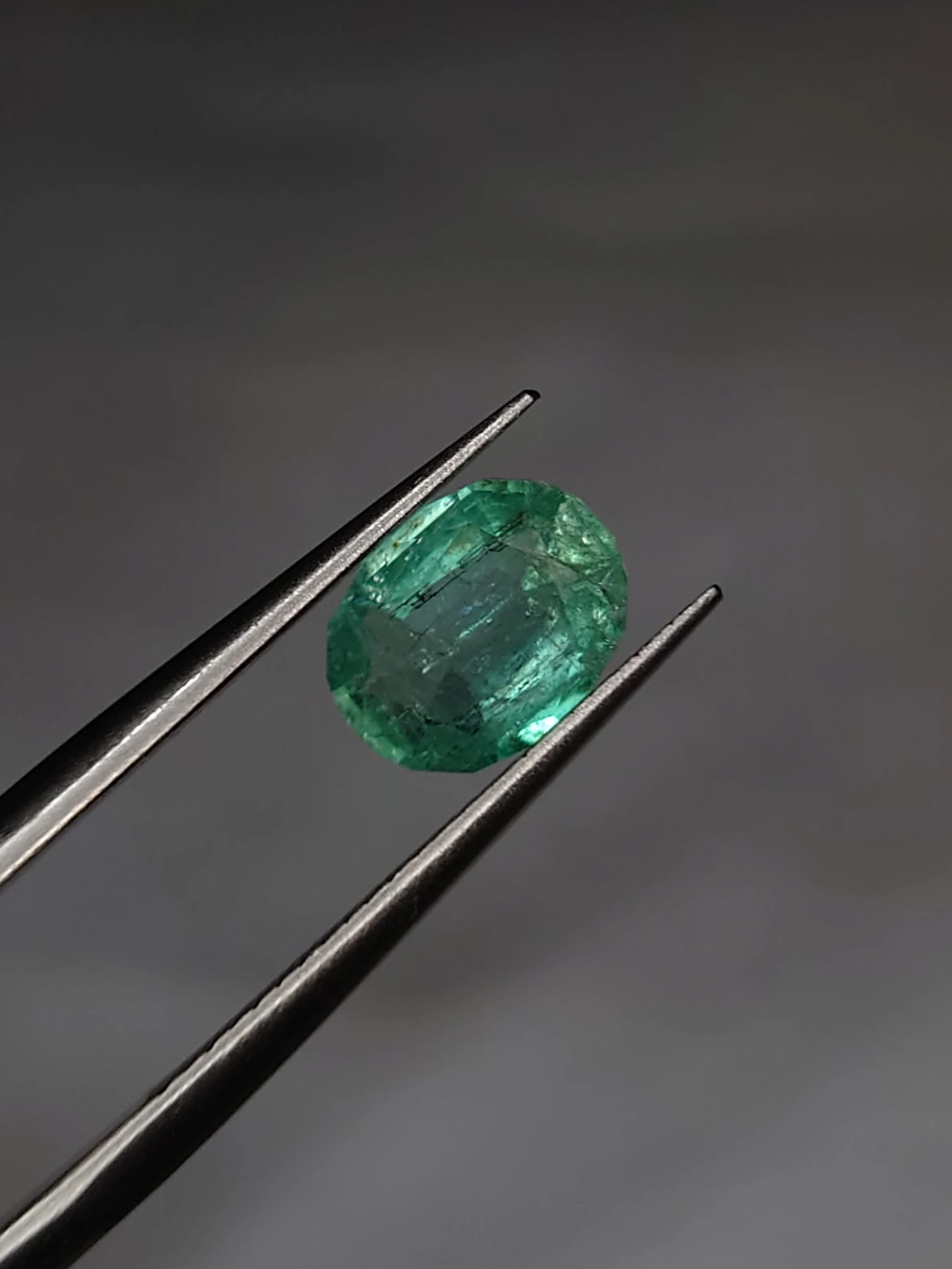 1.20ct Emerald Faceted Loose Gemstone From Panjshir Valley Afghanistan — view 7
