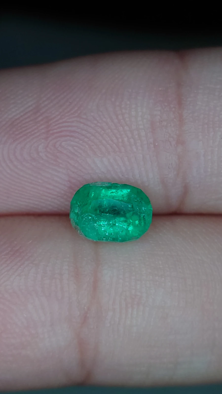 0.97ct Emerald Oval Cut Faceted Loose Gemstone From Panjshir Valley Afghanistan — view 3