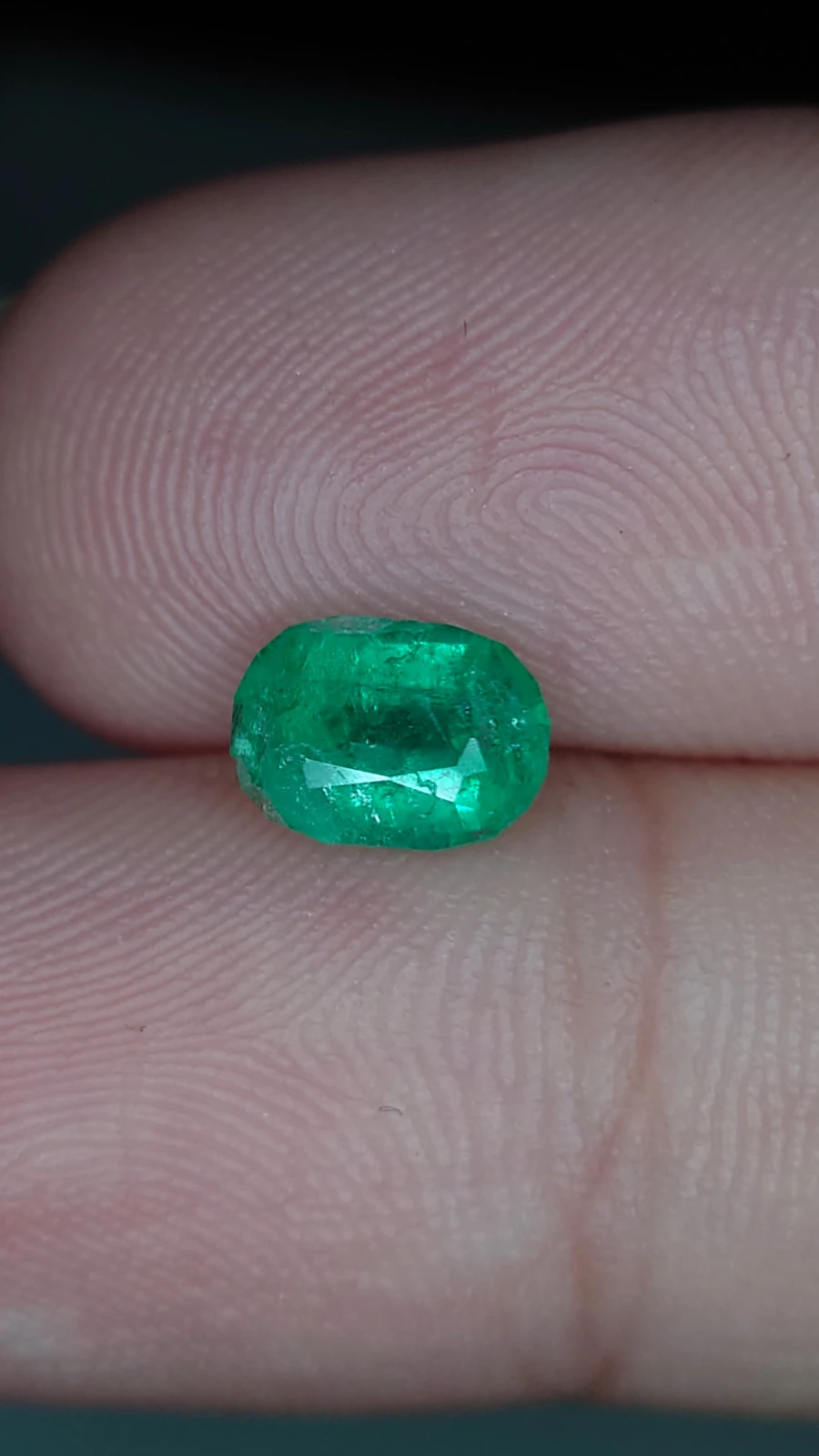 0.97ct Emerald Oval Cut Faceted Loose Gemstone From Panjshir Valley Afghanistan — view 4