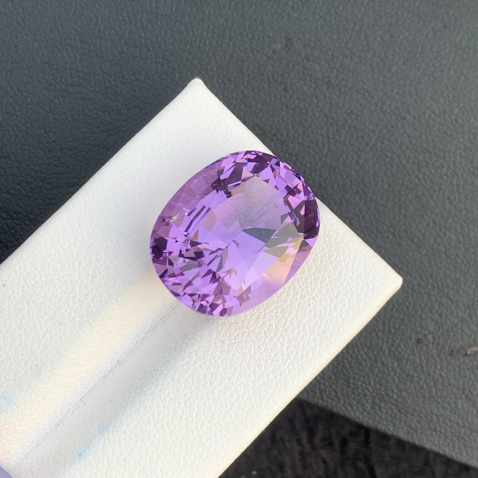 Faceted Cut 21.75 Carat Natural Lavender Amethyst Cushion Faceted Loose Gemstone — view 5