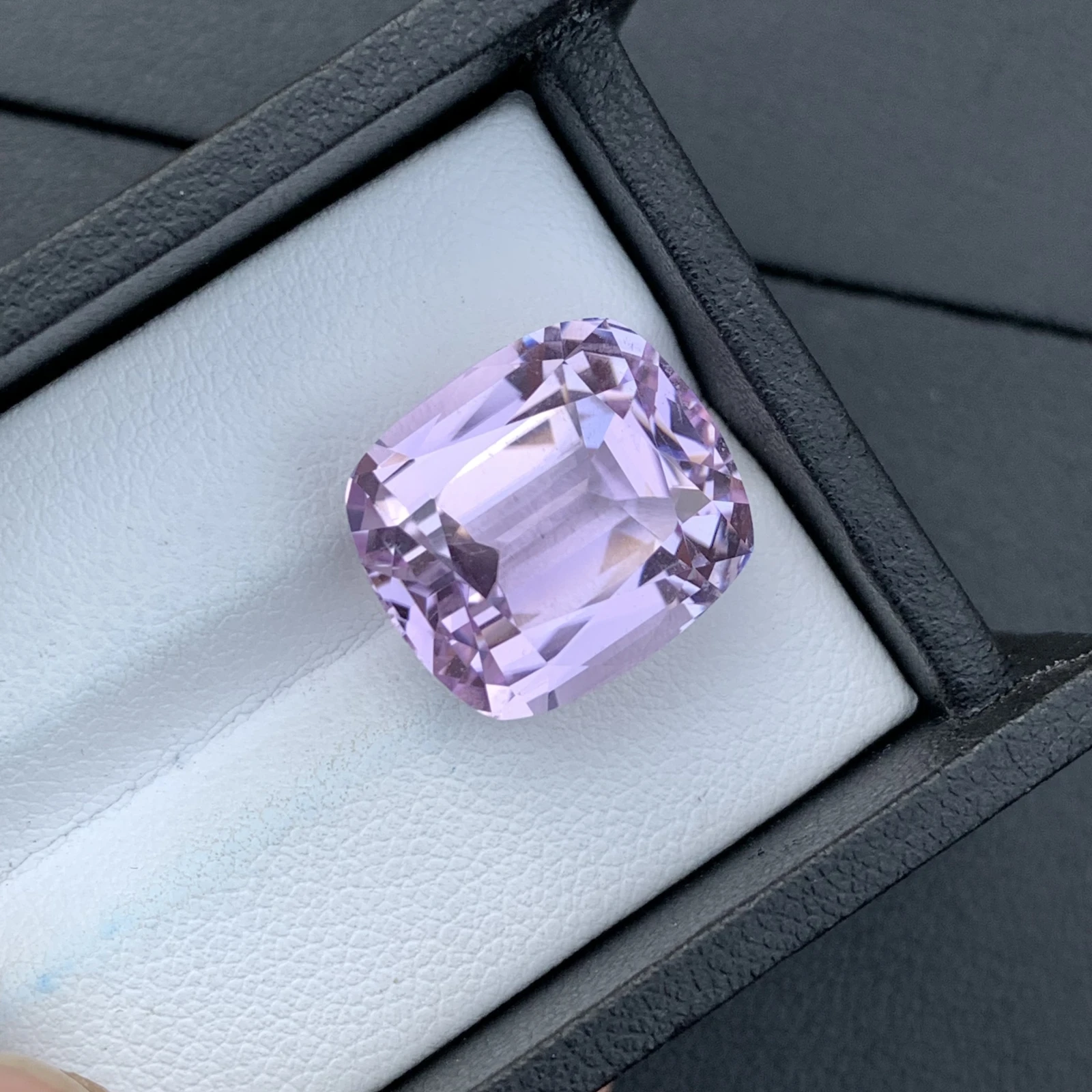 Natural Pink Kunzite 21.65 Carat Faceted Cushion Shape Loose Gemstone — view 6
