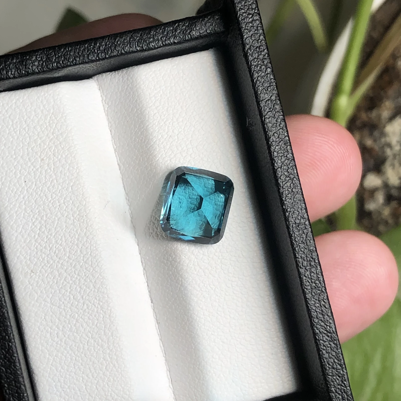 Natural Lagoon Blue Tourmaline 4.07 Carat Faceted Cushion Shape Loose Gemstone For Jewelry Making — view 5