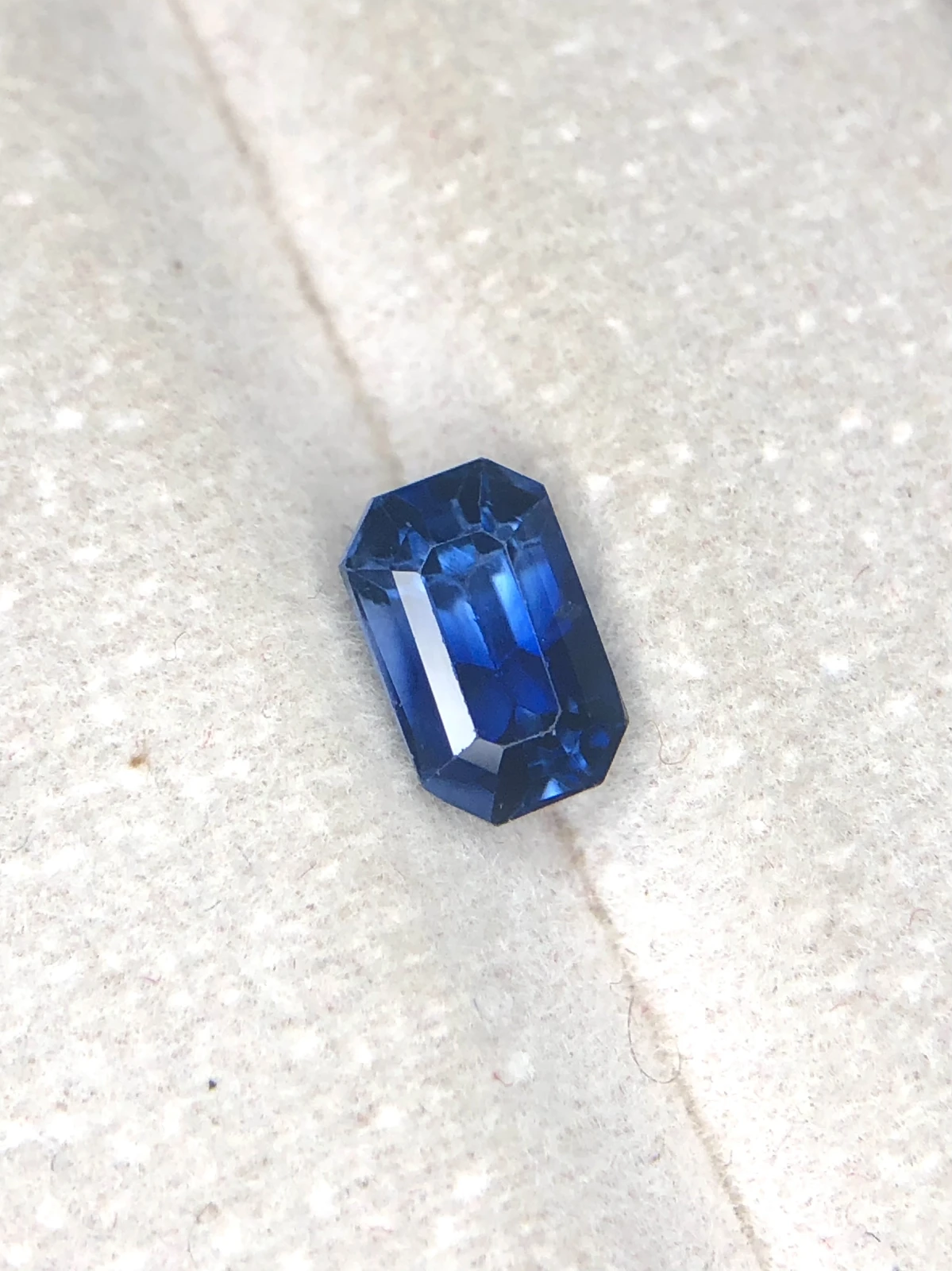 1.16ct Blue Sapphire from Sri Lanka — view 3