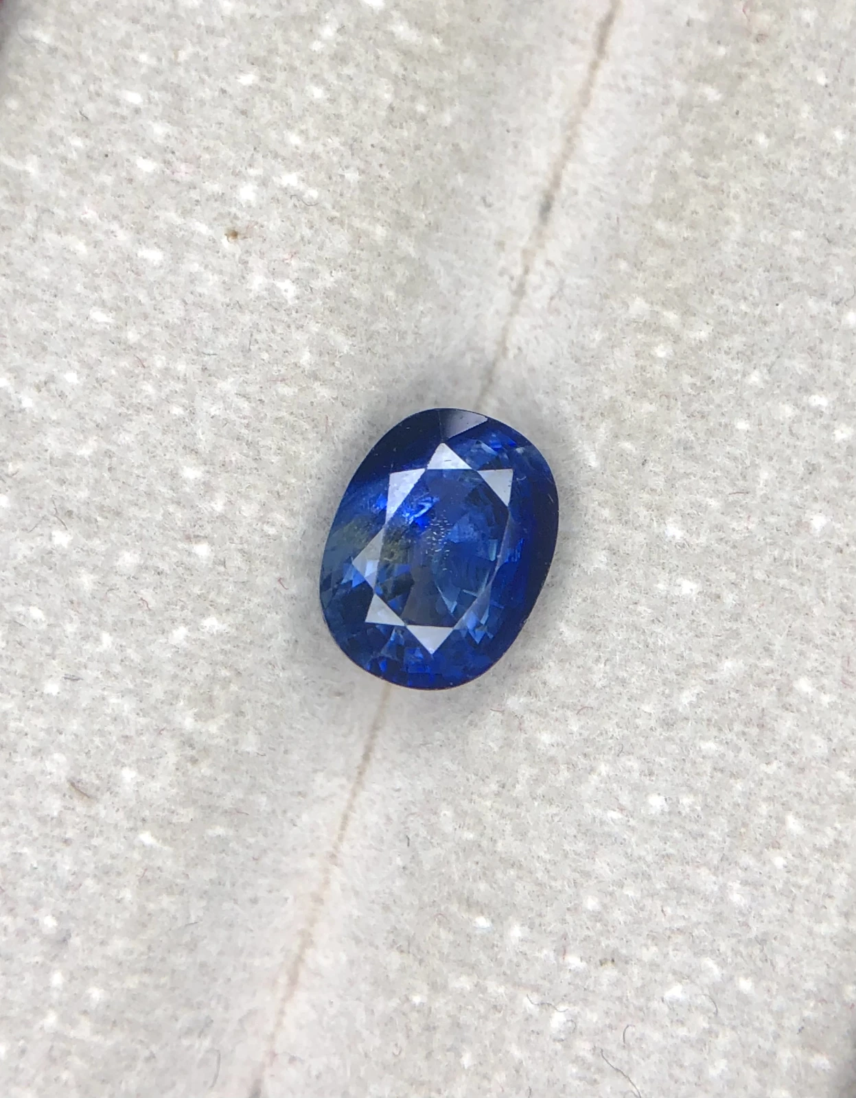 2.17ct Ceylon Bicolor Sapphire Standard Heat Only — view 3