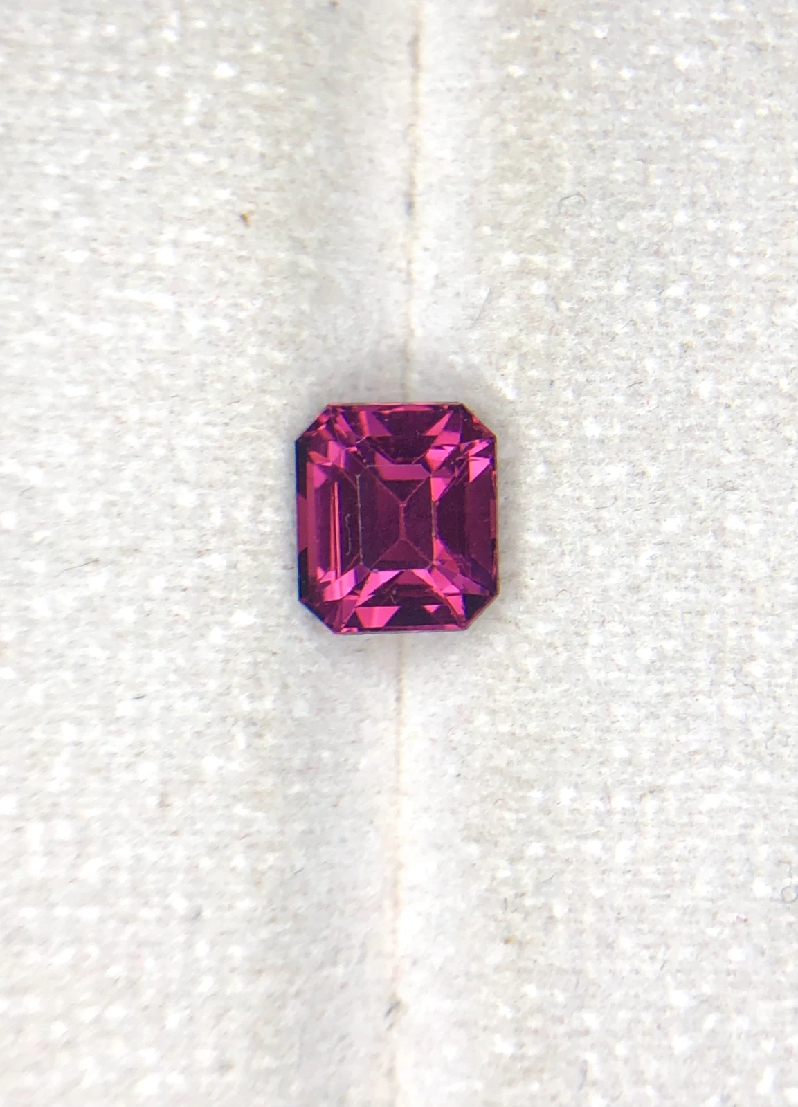 2.25 ct Malaya Pink Garnet from Tanzania — view 1