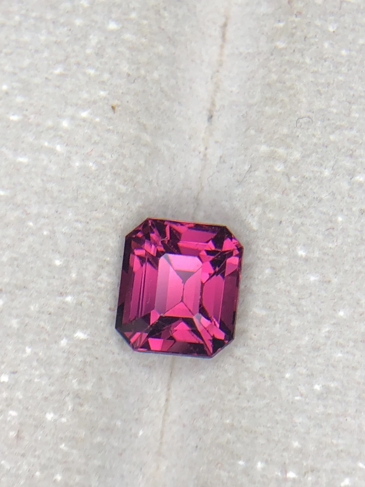 2.25 ct Malaya Pink Garnet from Tanzania — view 3