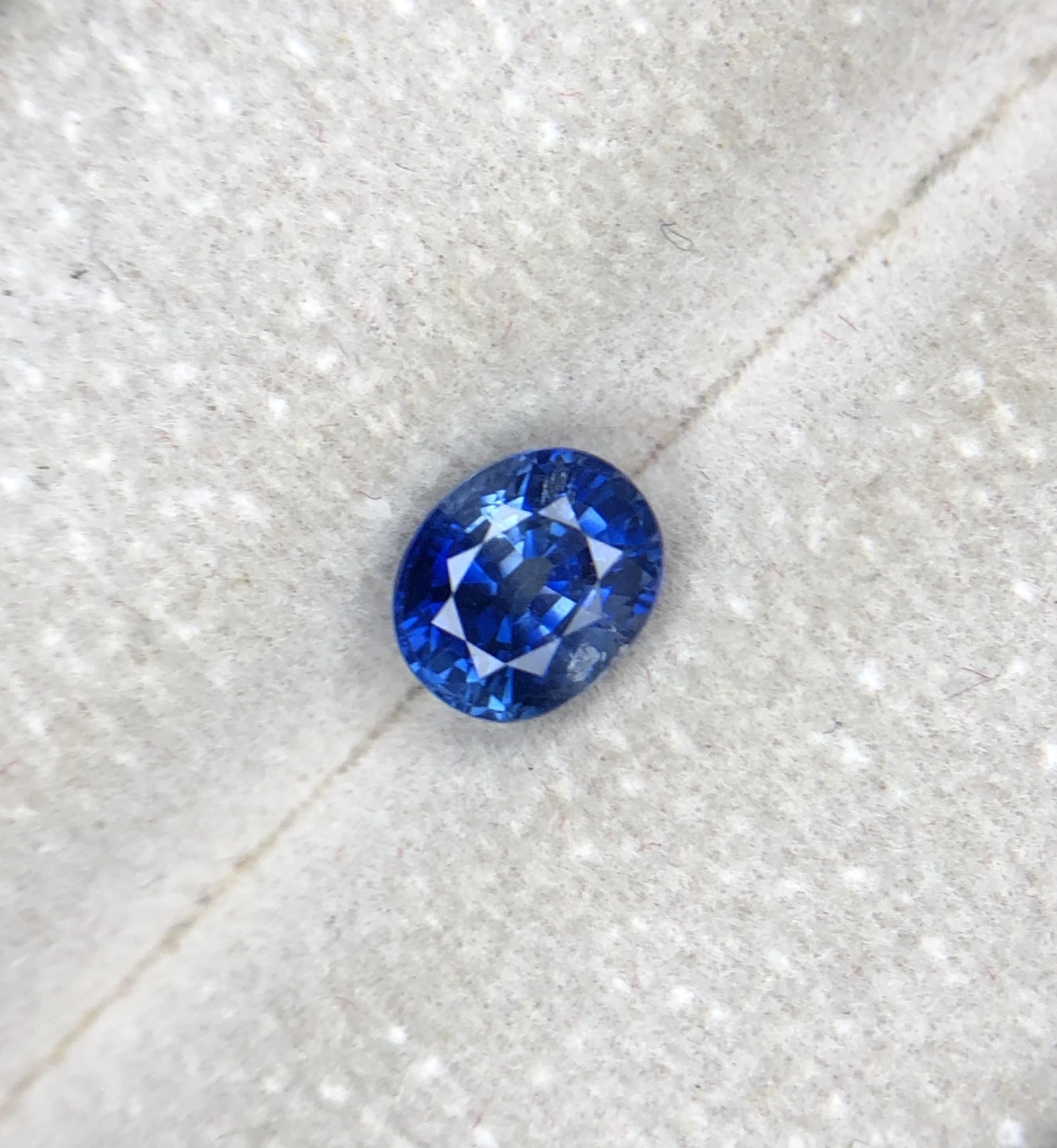 0.99ct Natural Blue Sapphire From Sri Lanka — view 1