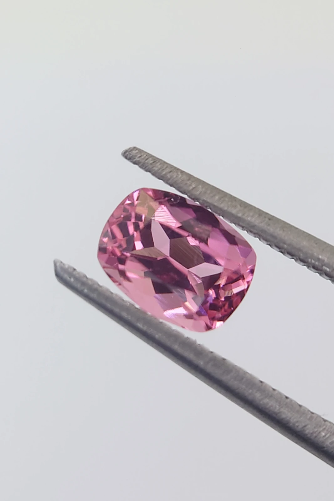 0.89ct Natural Vivid Pink Cushion Cut Tourmaline from Afghanistan — view 4