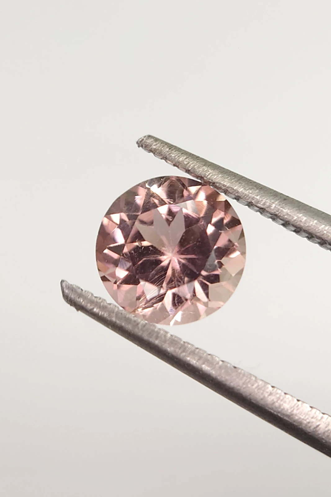 I.06ct Round Brilliant Cut Natural Tourmaline from Afghanistan — view 3