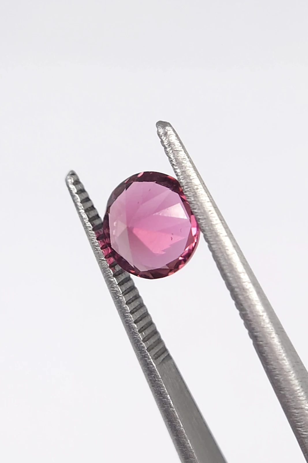 0.88ct Natural Round Brilliant Cut Rubellite from Afghanistan — view 2