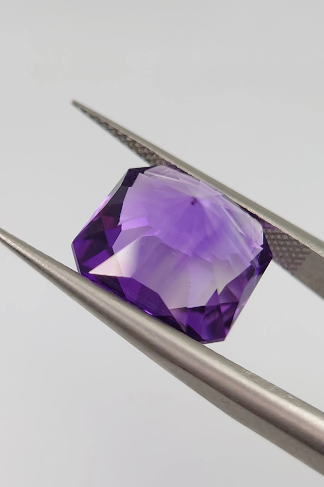 5.2ct Natural Siberian Type Nigerian Amethyst Loose Gemstone — view 5