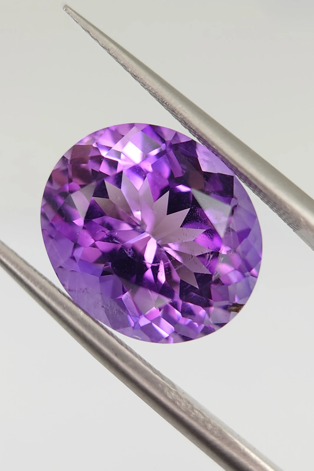 6.5ct Oval Cut Natural Siberian Amethyst from Nigeria — view 2