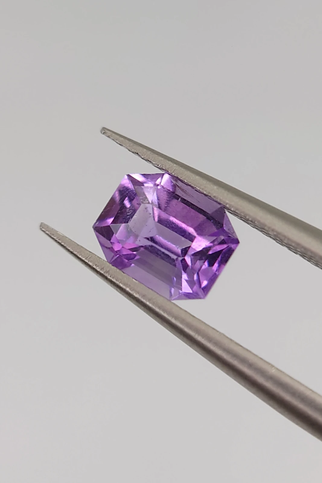 0.7ct Emerald Cut Amethyst Loose Gemstone from Nigeria — view 1