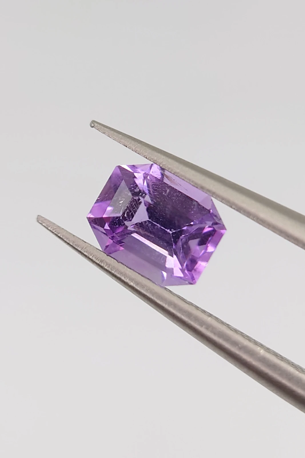 0.7ct Emerald Cut Amethyst Loose Gemstone from Nigeria — view 4