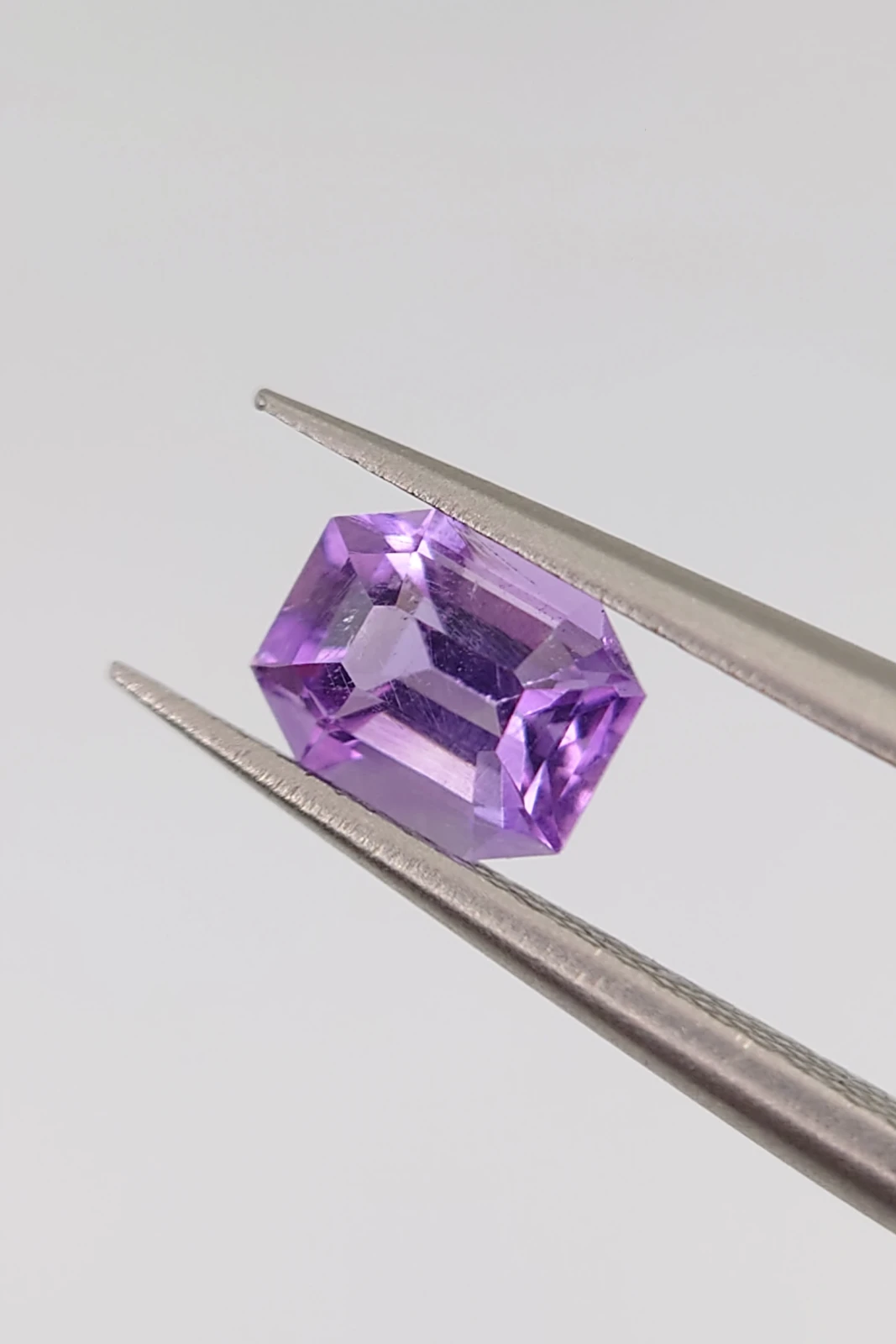 0.7ct Emerald Cut Amethyst Loose Gemstone from Nigeria — view 5
