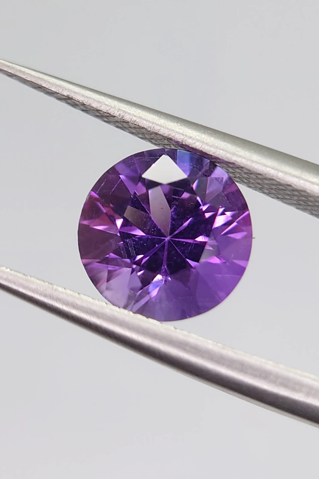 1.55ct Natural Round Brilliant Cut Amethyst from Nigeria — view 3
