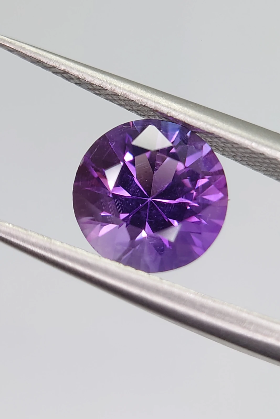 1.55ct Natural Round Brilliant Cut Amethyst from Nigeria — view 5