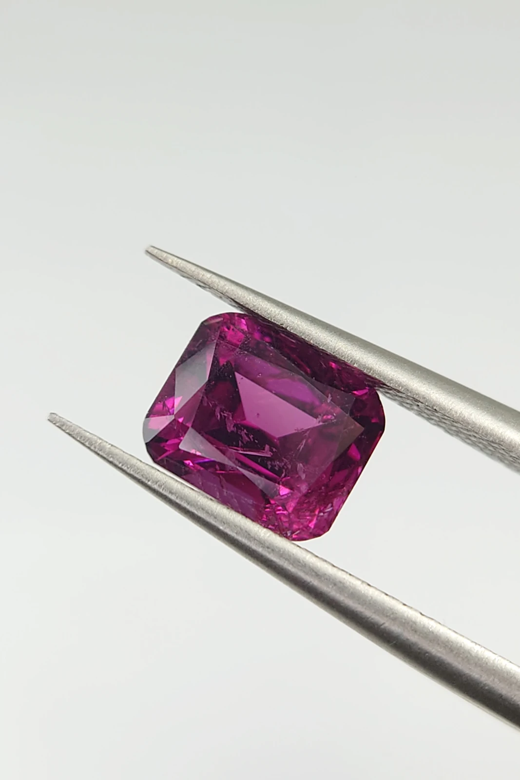 1.92ct Natural Tanzanian Malaya Garnet in Modified Cushion Cut — view 3