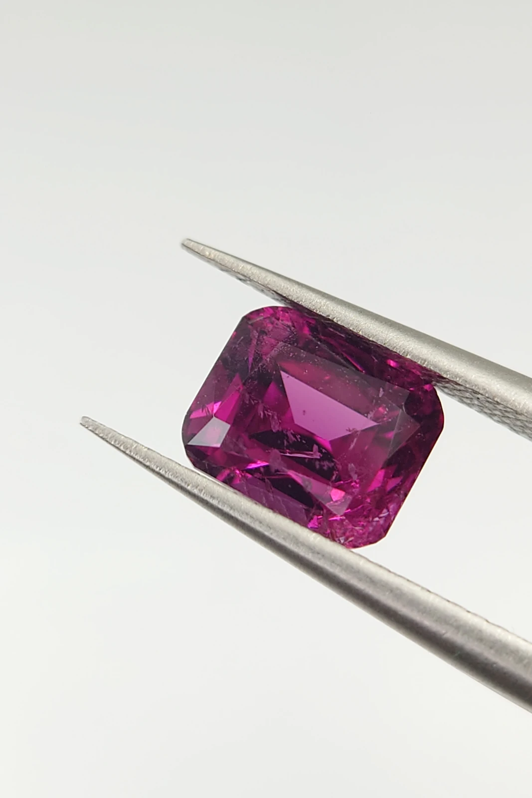 1.92ct Natural Tanzanian Malaya Garnet in Modified Cushion Cut — view 4