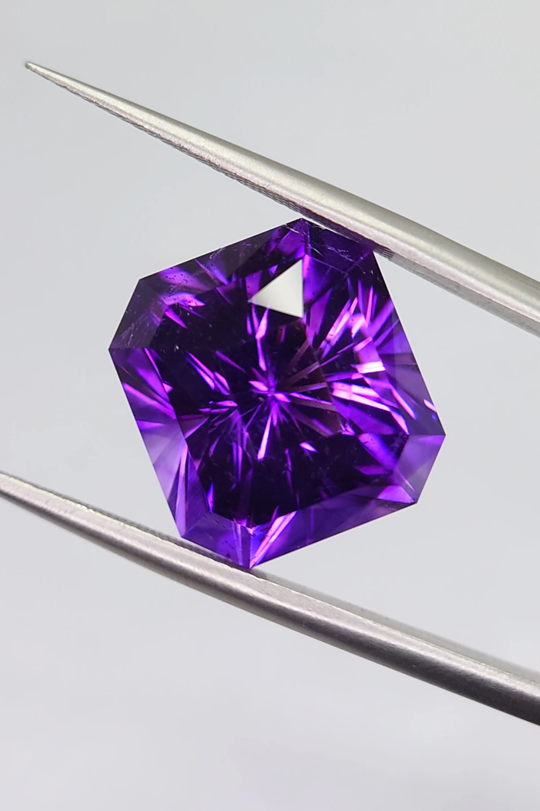 12.25ct Natural Bluish Purple Radiant Cut Amethyst from Nigeria — view 1