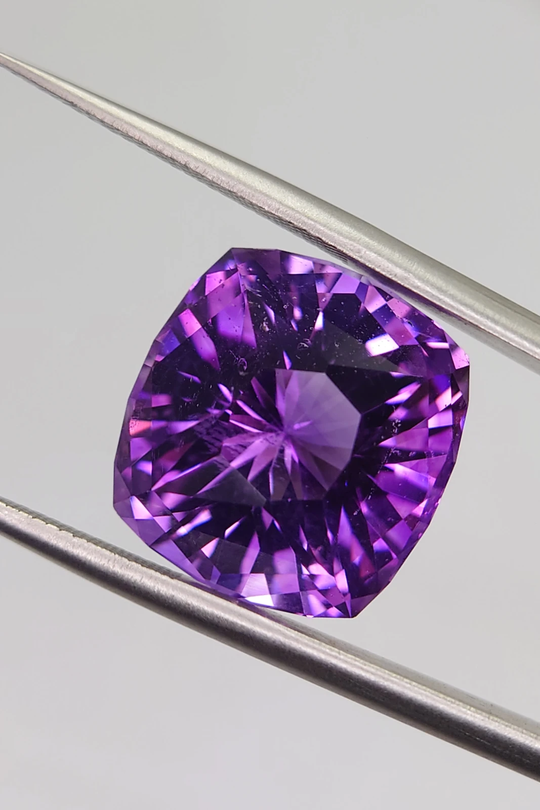 11.5ct Natural Modified Brilliant Cushion Cut Amethyst from Nigeria — view 1