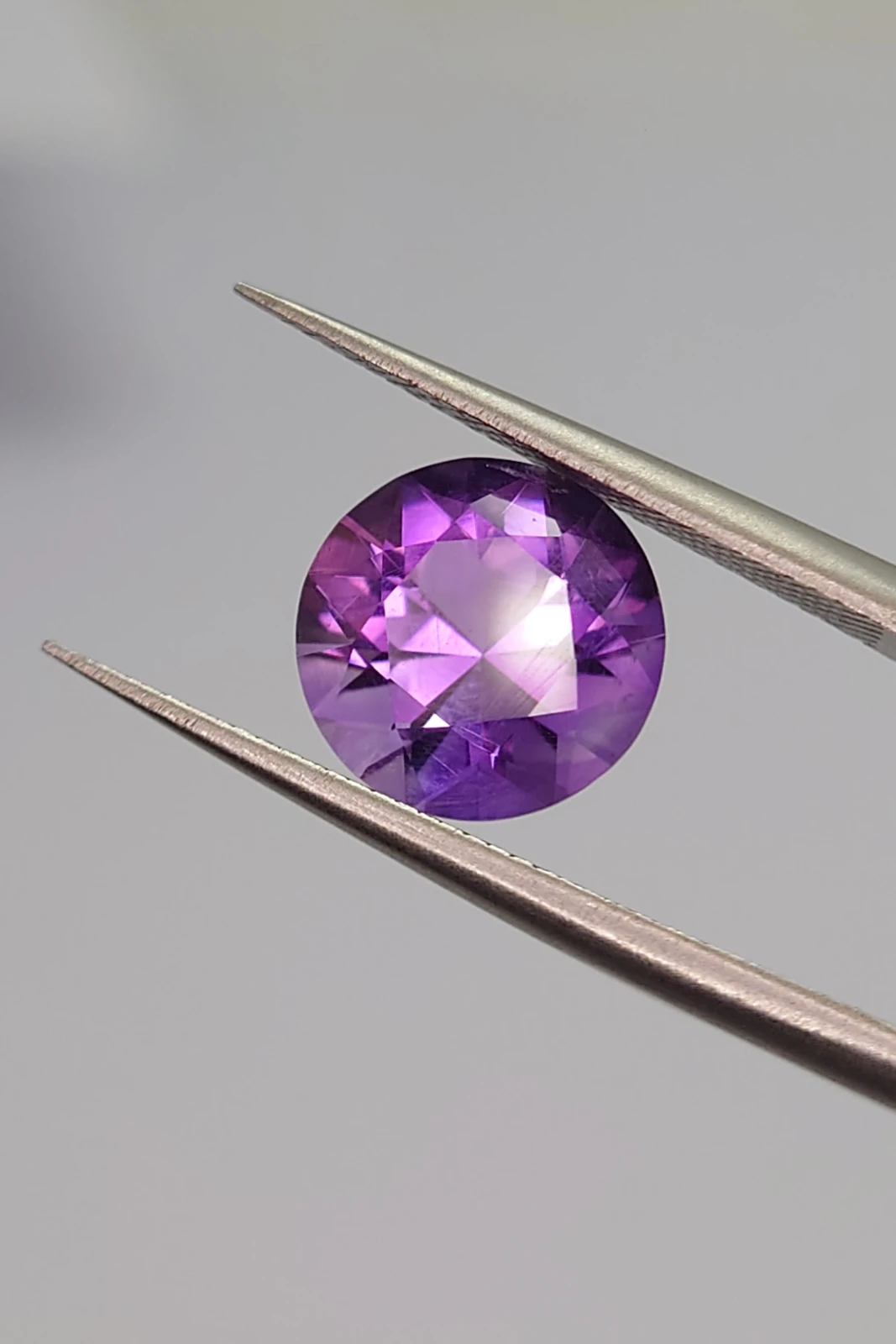 2.85ct Natural Round Cut Amethyst from Nigeria — view 3