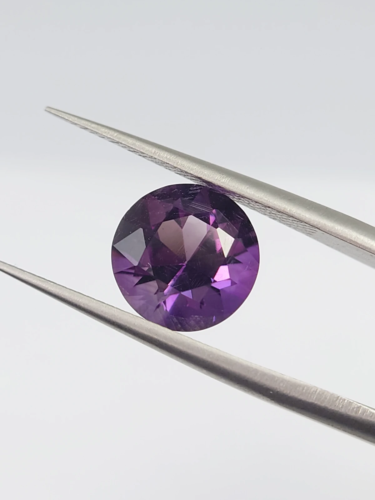 2.45ct Brilliant Cut Natural Nigerian Amethyst — view 1