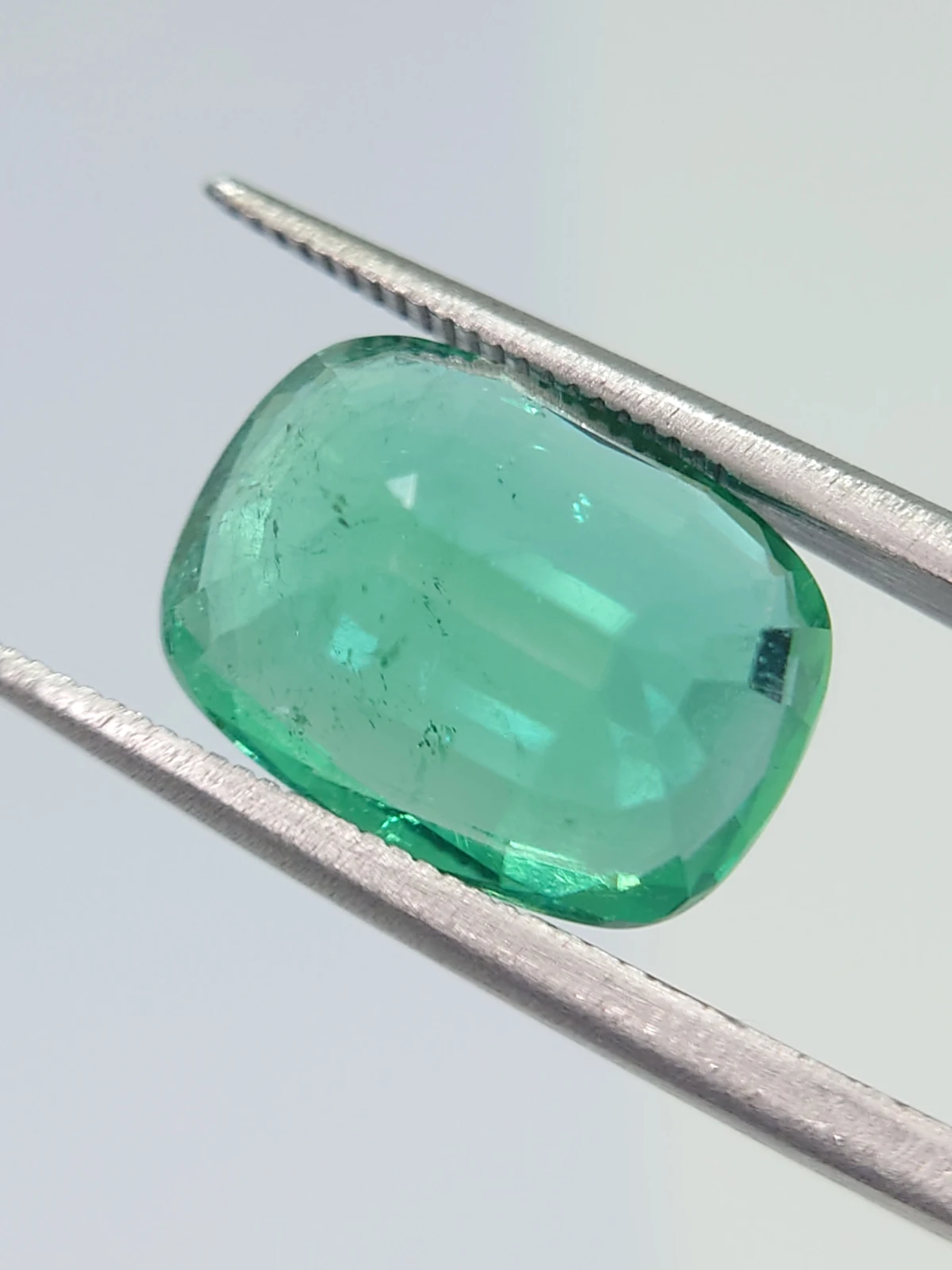 6.95ct Natural Cushion Cut Emerald Loose Gemstone From Afghanistan — view 4