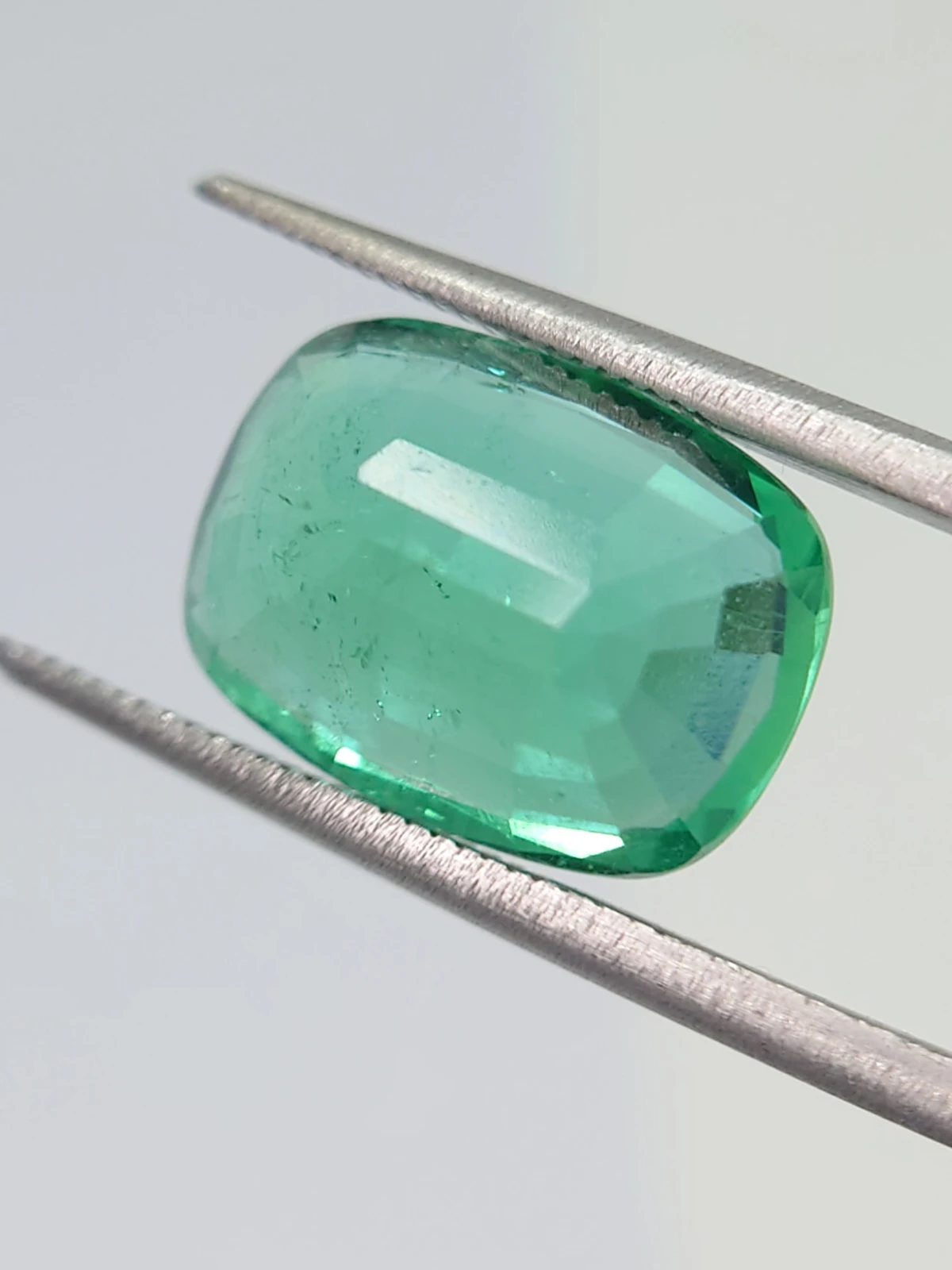 6.95ct Natural Cushion Cut Emerald Loose Gemstone From Afghanistan — view 5