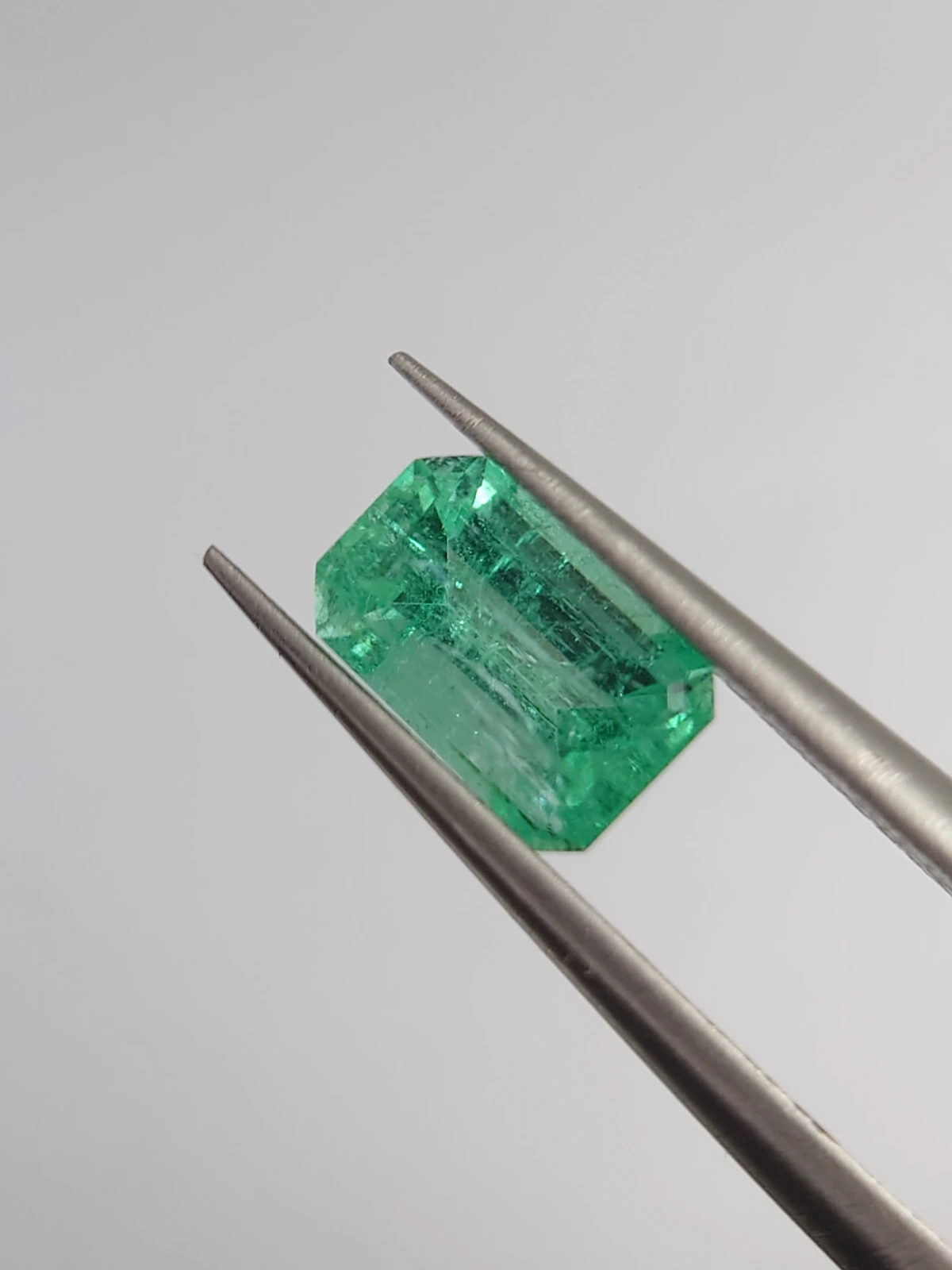 1.06ct Natural Untreated Emerald from Afghanistan — view 1