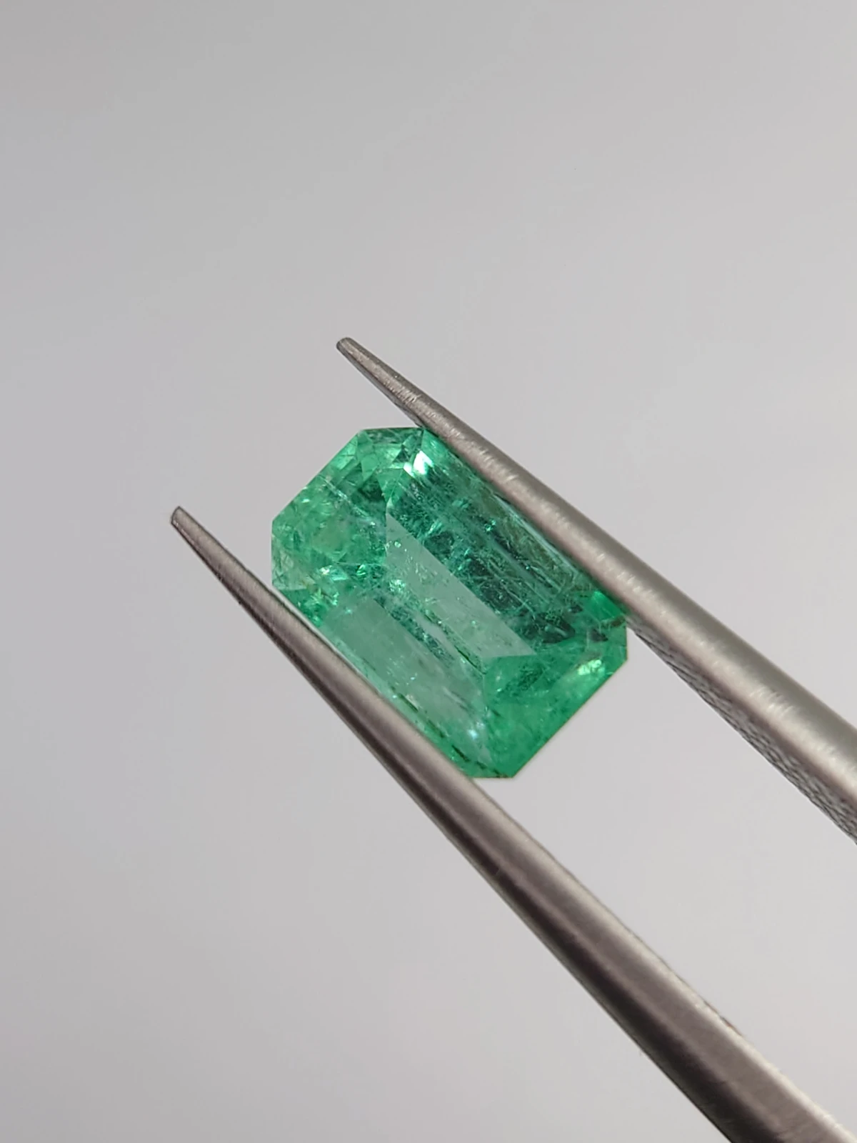 1.06ct Natural Untreated Emerald from Afghanistan — view 2