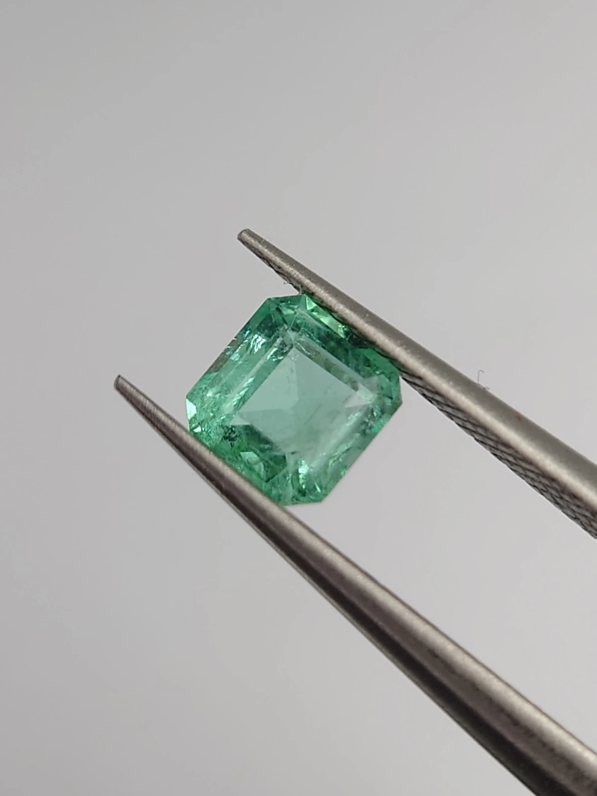 0.47ct Natural Emerald from Afghanistan in Asscher Cut — view 3