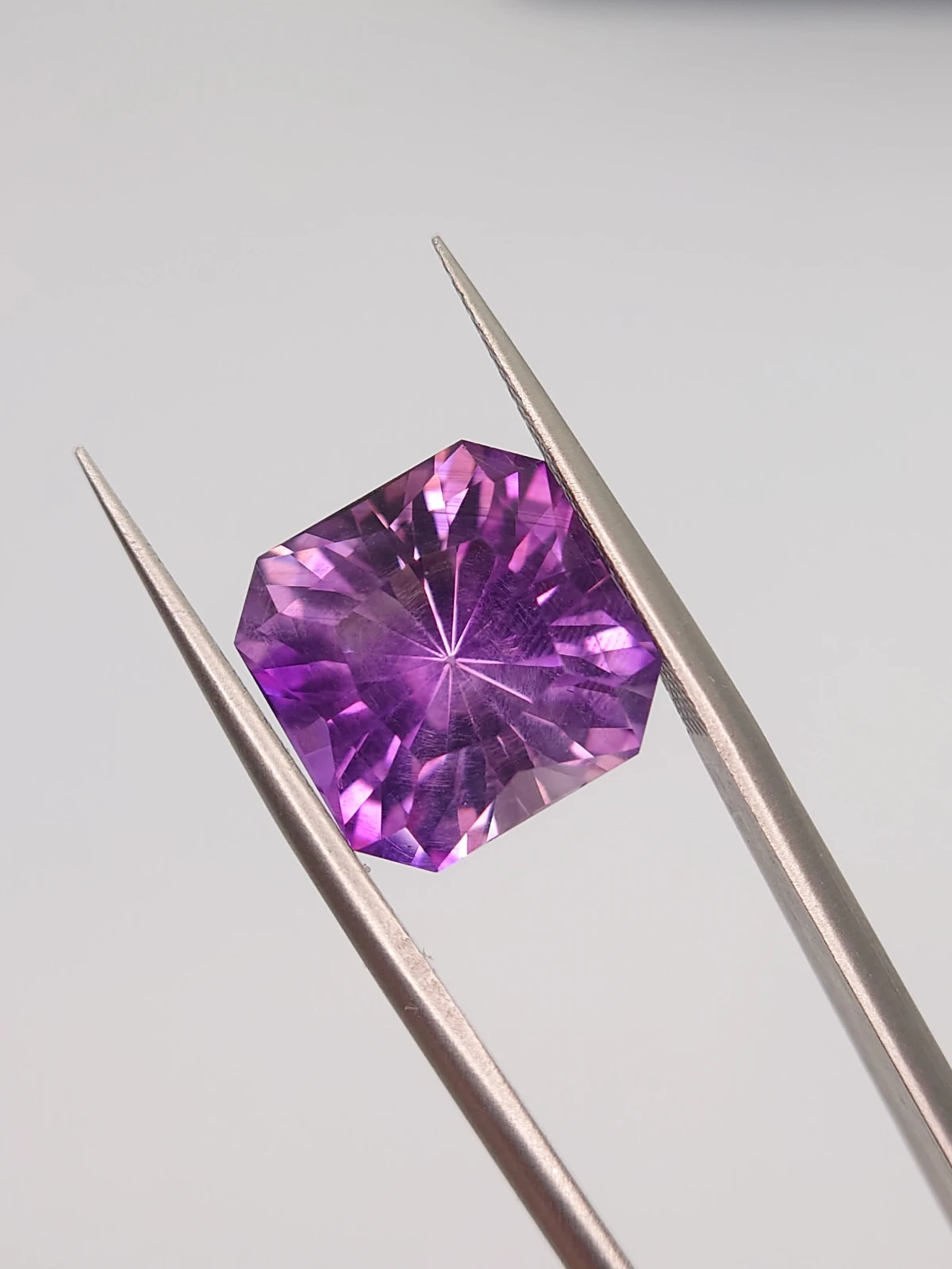 6.6ct Amethyst Radiant Cut Loose Gemstone From Nigeria — view 2