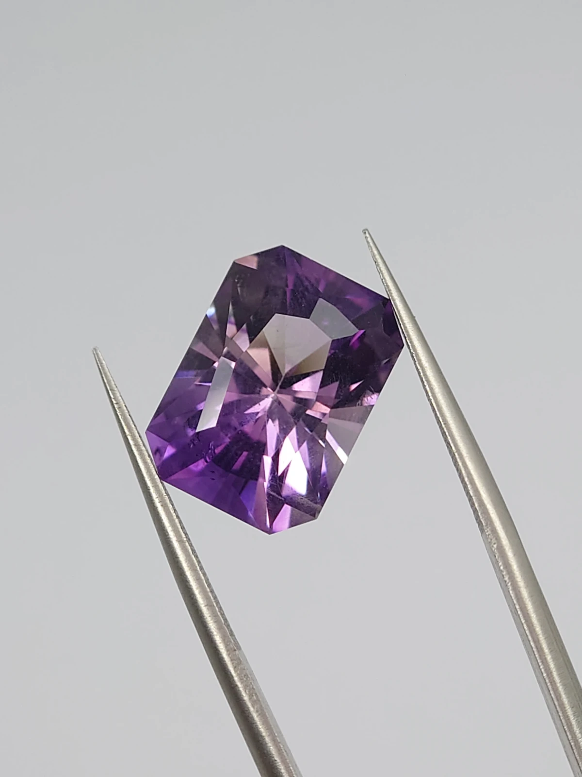 9.2ct Amethyst Radiant Cut Loose Gemstone From Nigeria — view 4